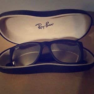Ray-Ban Justin Mirrored Glasses
